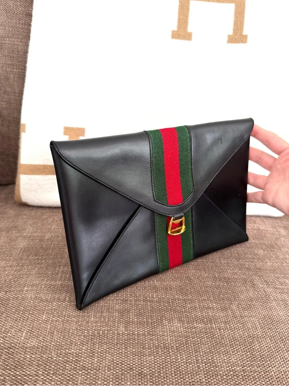 Authentic Gucci vintage black leather clutch bag red green accents